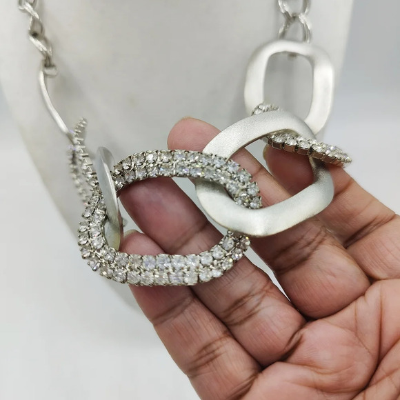 Chain Link Necklace with Bling / Silvertone - Picture 3 of 4